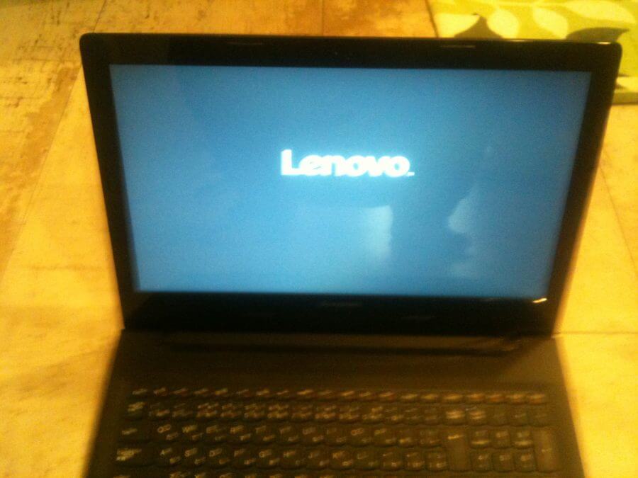 Lenovo ロゴで止まる レノボ パソコン 修理 横浜 ハードディスク hdd 交換 出張修理 出張サポート 初期設定 安い 格安