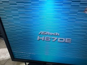 パソコン 修理 横浜  おすすめ BTO 自作機 PC グラボ交換 出張サポート 出張修理 初期設定 格安 安い