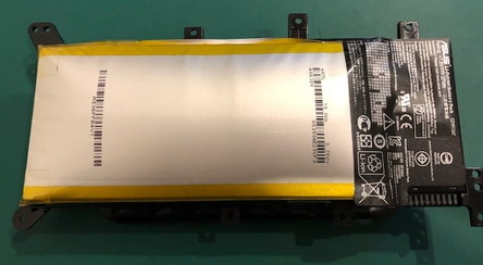 バッテリー 膨張 内蔵バッテリー パソコン修理 横浜 横須賀 ASUS ノートパソコン 内蔵バッテリー 交換修理 pc出張修理