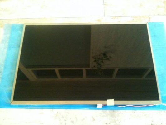 液晶割れ 液晶交換 NEC