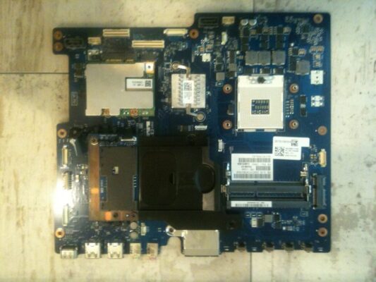 NEC電源入らない マザーボード交換